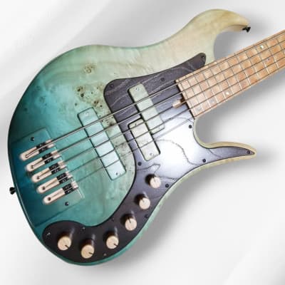 【ほぼ新品!!】Vintage V42BLK PJ/プレベ/ジャズベ 期間限定価格!!】Vintage V42BLK PJ/プレベ/ジャズベ Guitar