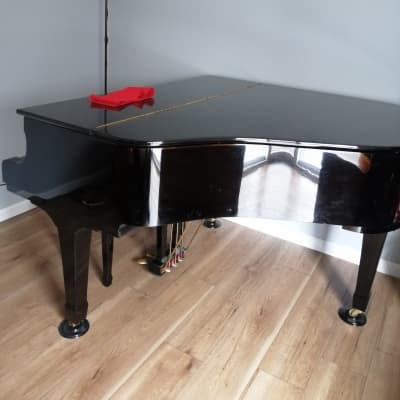 Young Chang G-157 5'2 Ebony Polish Grand Piano image 2