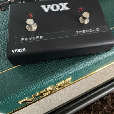 Vox AC15C1 BRG Limited Edition | 2 Channel | 15-Watt | 1x12" Guitar Combo image 4