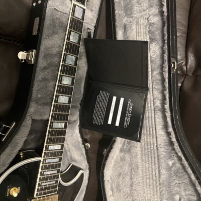 Gibson Les Paul Custom 2019 - Present - Ebony image 2
