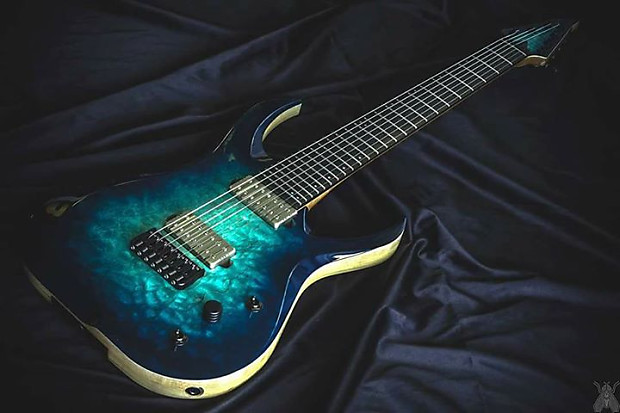 Skervesen Nebelung7 Skervesen Nebelung 7: Quilted Maple (Deep Blue