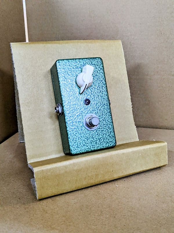 Handmade 1963 styles one knob booster overdrive pedal 2020 - Green image 1