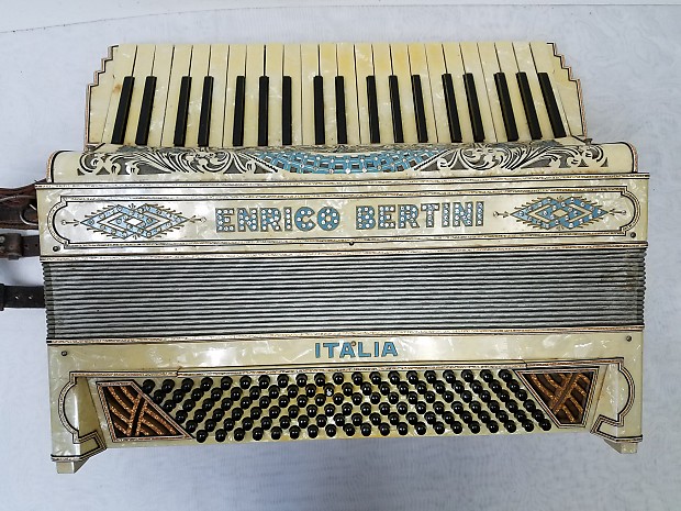 Vintage Enrico Bertini Italia Full Size 41 120 Piano Accordion