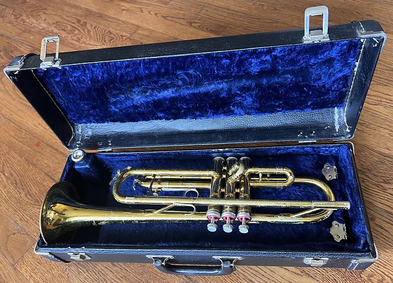 King Cleveland 600 Bb Trumpet w/ Original Case & Mouthpiece