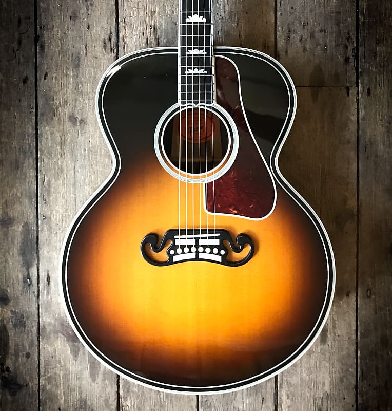 2010 Gibson Custom Shop Western Classic in Sunburst finish includes original hard shell case image 1