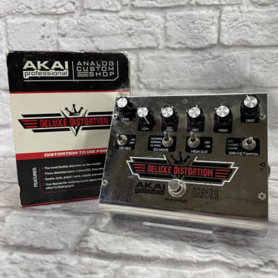Used:  Akai Deluxe Distortion Pedal for sale