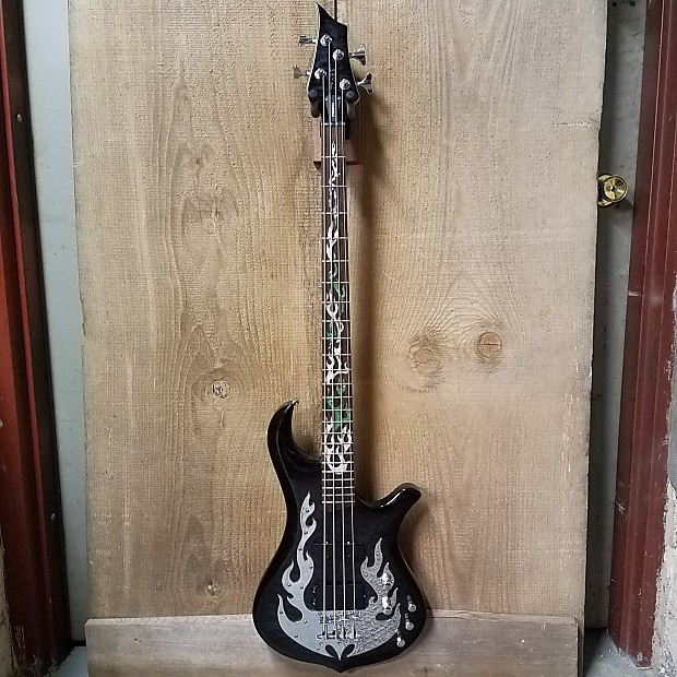 Traben Phoenix 4 String Bass Guitar | Reverb