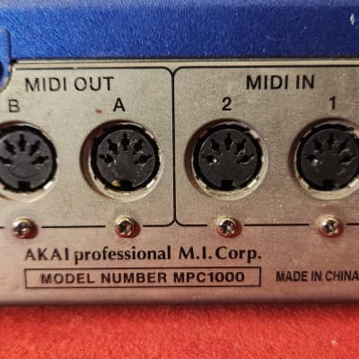 Akai MPC1000 Music Production Center Blue w/ 32MB Memory Card image 12