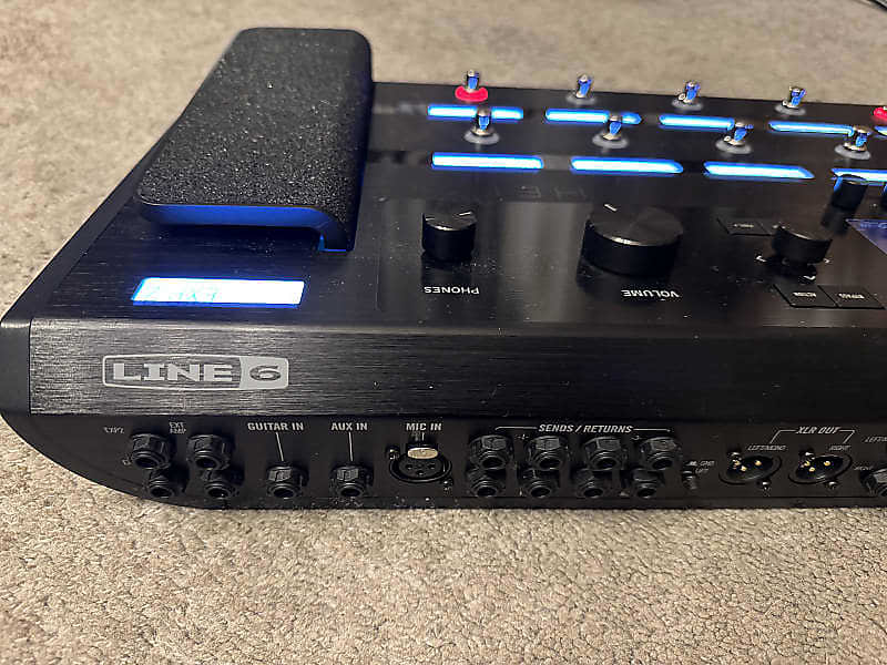 Line 6 Helix Floor Multi-Effect / Amp Modeler - Black