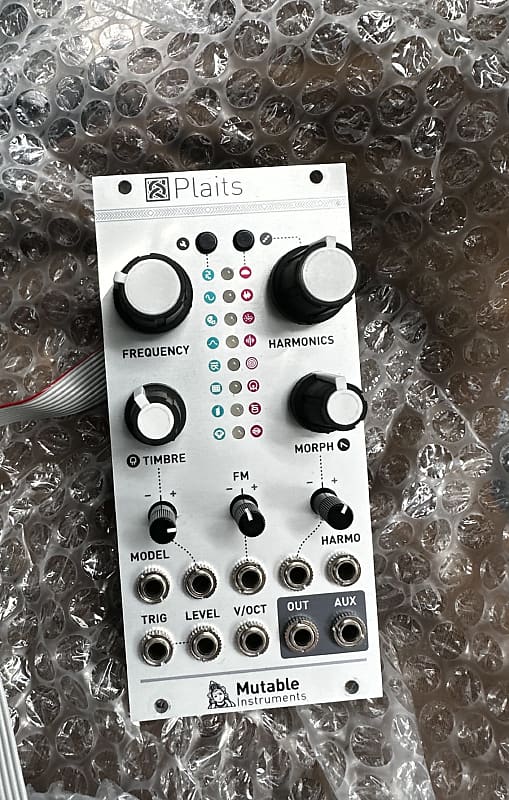 Mutable Instruments Plaits