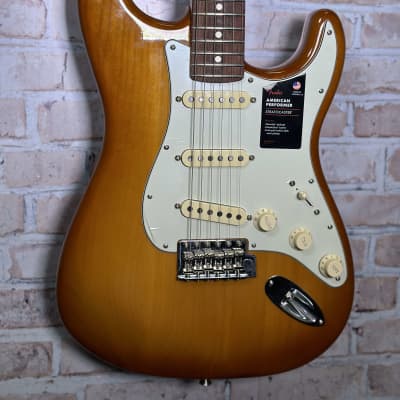 Fender American Performer Stratocaster Electric Guitar - Honeyburst (Philadelphia, PA) image 3