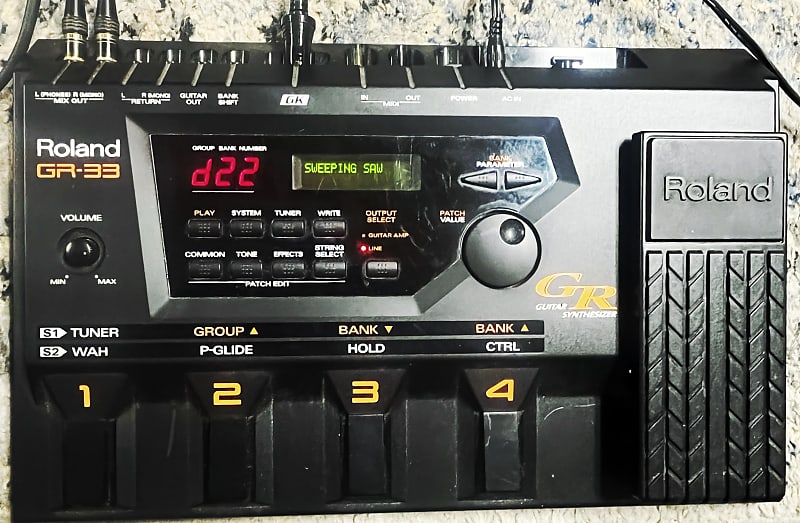 Roland GR-33
