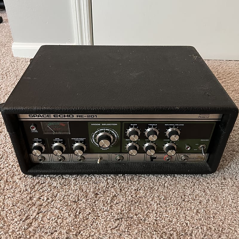 Roland RE201 Space Echo Tape Delay / Reverb 1970s Black Reverb