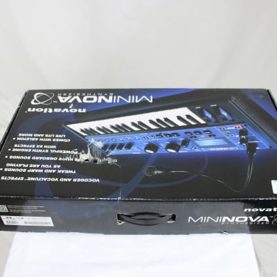 Novation MiniNova 37-Key 18-Voice Synthesizer 2012 - Present - Blue
