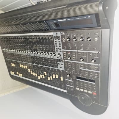 TASCAM M2524 ジャンクとして Tascam M 2524 Mixer - YouTube