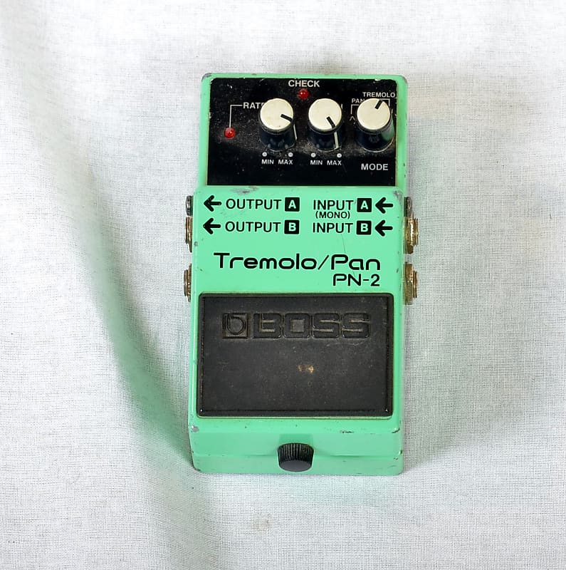 美品！】BOSS PN-2 Tremolo Pan - エフェクター