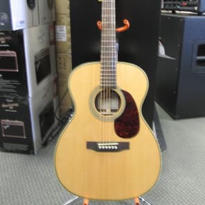 Sigma 000R-28V Acoustic Guitar image 2