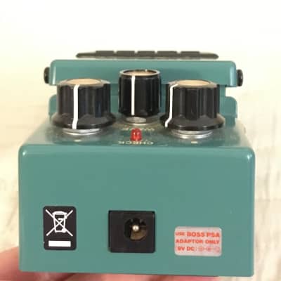 Boss TR-2 Tremolo (Silver Label) 1997 - Present - Green image 5