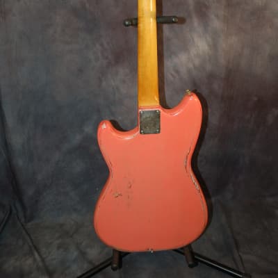 Video Demo Vintage 1960 Fender Musicmaster Refin'd Shell Pink Pro Setup Original Hard Shell Case image 11
