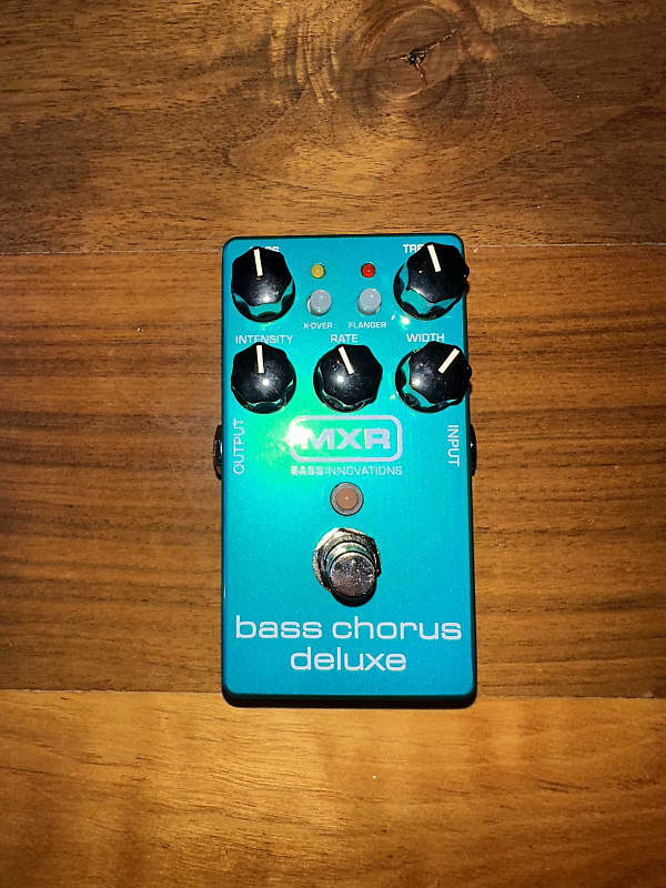 MXR M83 Bass Chorus Deluxe