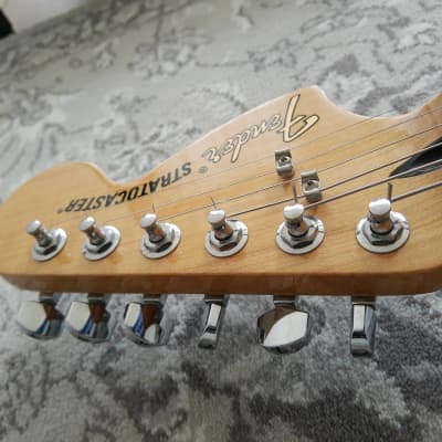 Fender Deluxe Lone Star Stratocaster 2014 - 2016 Burgundy Mist Metallic strat split maple Mexico MIM image 6