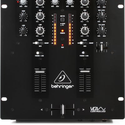 Behringer DDM4000 5-channel Digital DJ Mixer Bundle with Behringer