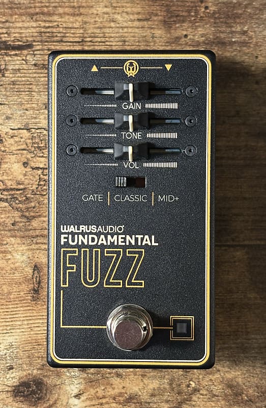 Walrus Audio Fundamental Fuzz