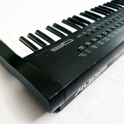 ALESIS QS6 64-Voice Synthesizer 61-Key Keyboard. Works Great. Sounds Perfect ! image 13