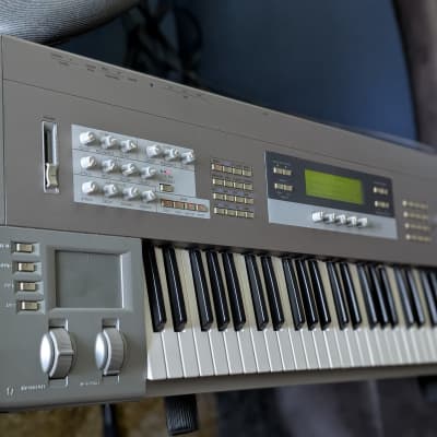Korg Z1 1990s - Silver