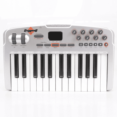 M-Audio Oxygen 8 V2 25-Key MIDI Keyboard Controller