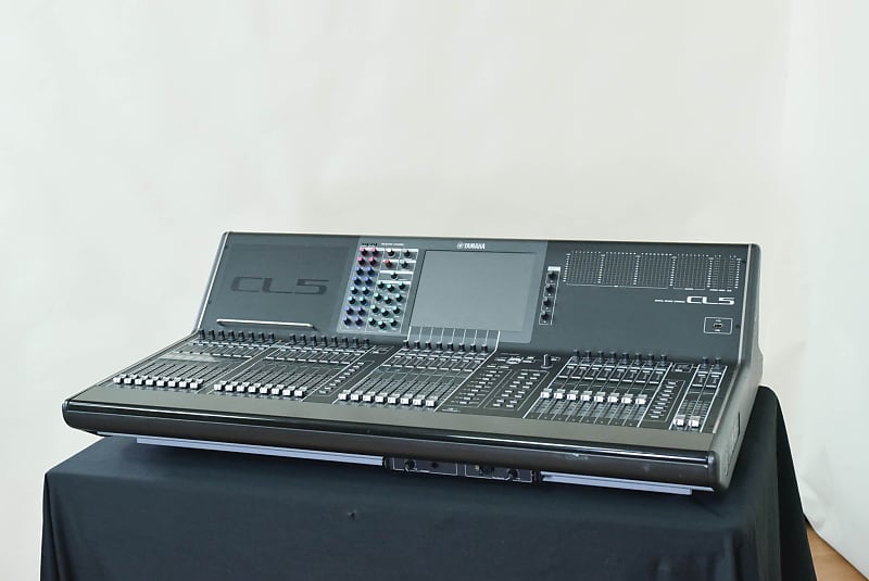 Yamaha CL5 72-Channel Digital Mixing Console CG00VHX image 1