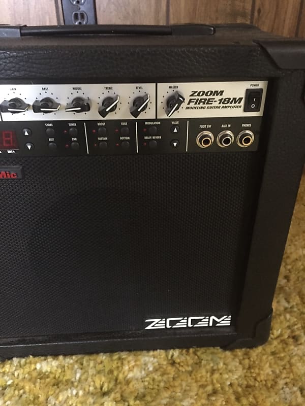 Zoom Fire-18m combo amp