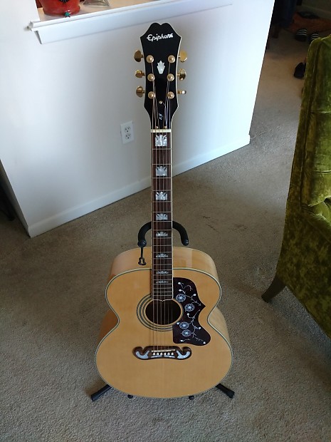Epiphone EJ-200/N Jumbo Acoustic Guitar 2007 Discontinued Model Natural  finish with Hard Case