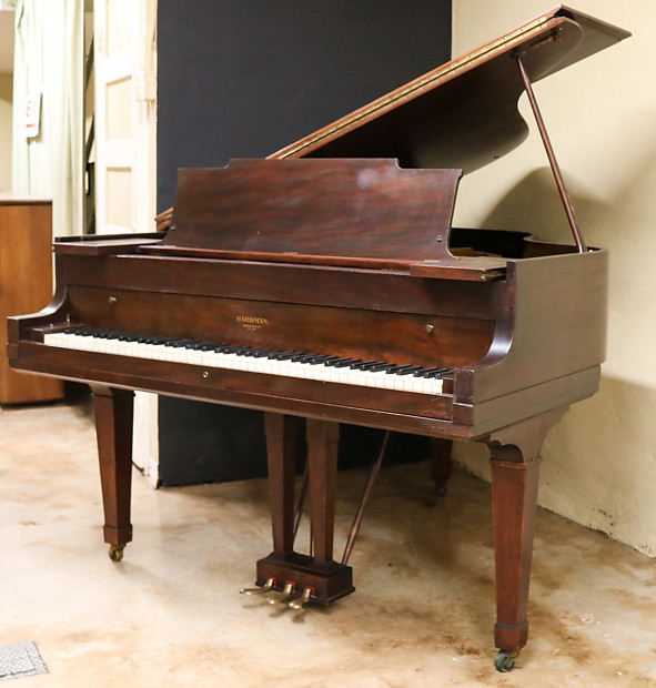 Hardman Baby Grand Piano Walnut w Bench