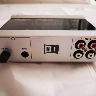 Native Instruments Traktor Audio 6 DJ Interface - Good Used