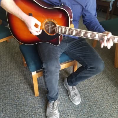 Fender Kingman SCE 3TS Electric Acoustic Guitar with Case