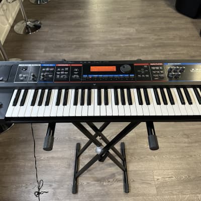 Roland Juno-Di Synthesizer – Great Condition
