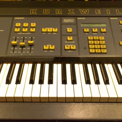 Kurzweil K250 88 Weighted Keys Digital Sampler Synthesizer / FM / Workstation image 4