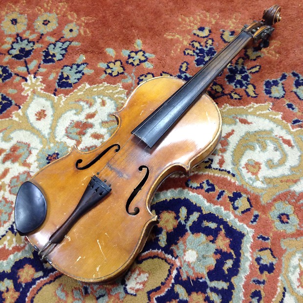 Antonius stradivarius cremonensis shop faciebat anno 1735