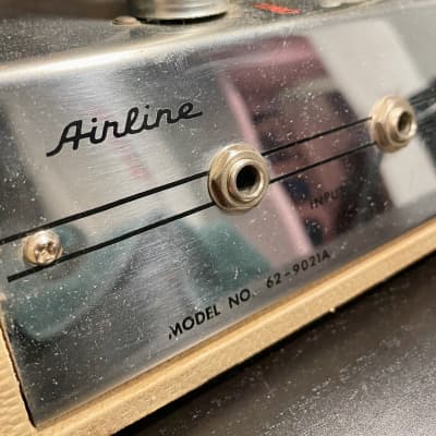 Airline Tube Amp Model 62-9021A  1960's Combo image 10