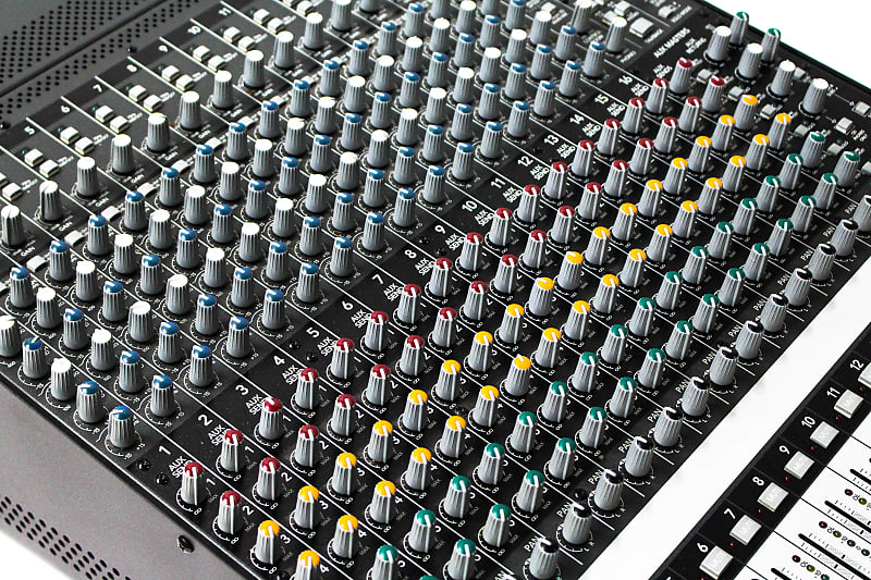 Mackie Onyx 1640 16 x 4 Analog Mixer with Onyx Preamps