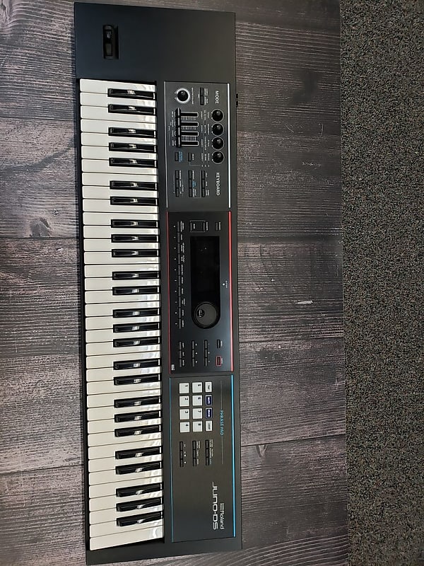 Roland DS-61 Synthesizer (Springfield, NJ) | Reverb