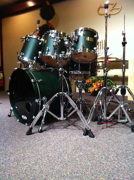 Mapex saturn pro series drum set hotsell