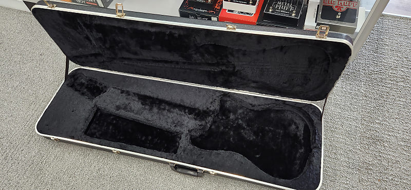 Fender Bullet bass case image 1