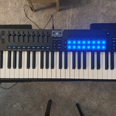 Novation Launchkey 49 MKIII MIDI Keyboard Controller 2020 - Present - Black image 2