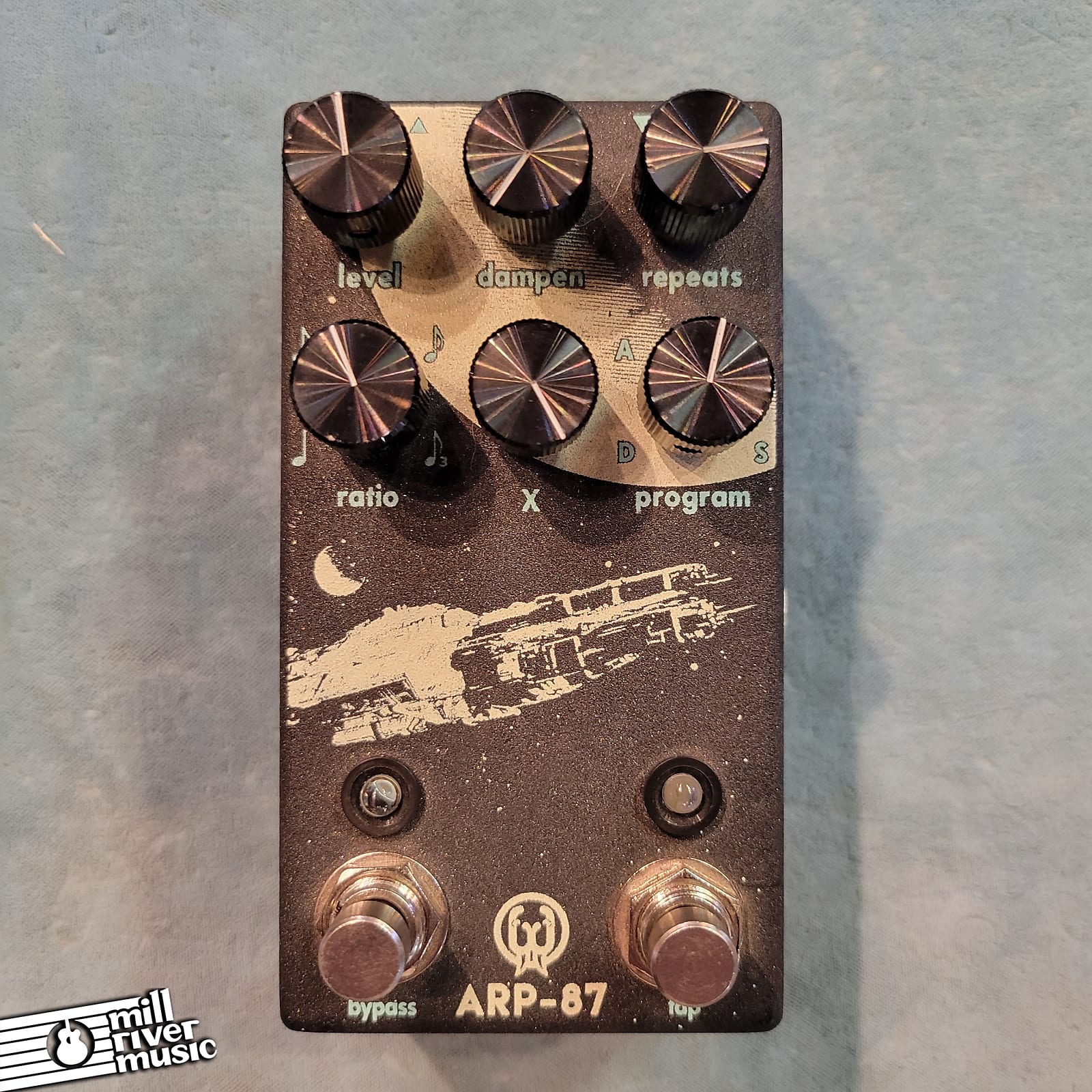 Walrus Audio ARP-87 Delay Effects Pedal Used