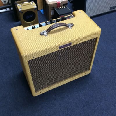 Fender Blues Junior III 15-Watt 1x12