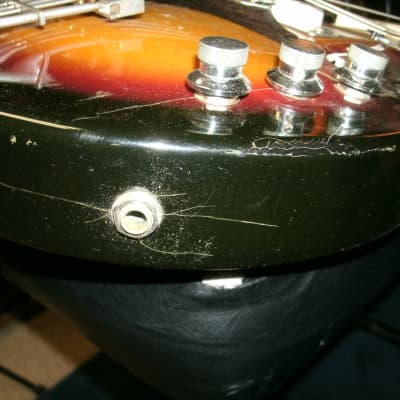 Vox Violin Bass 1966 sunburst image 9