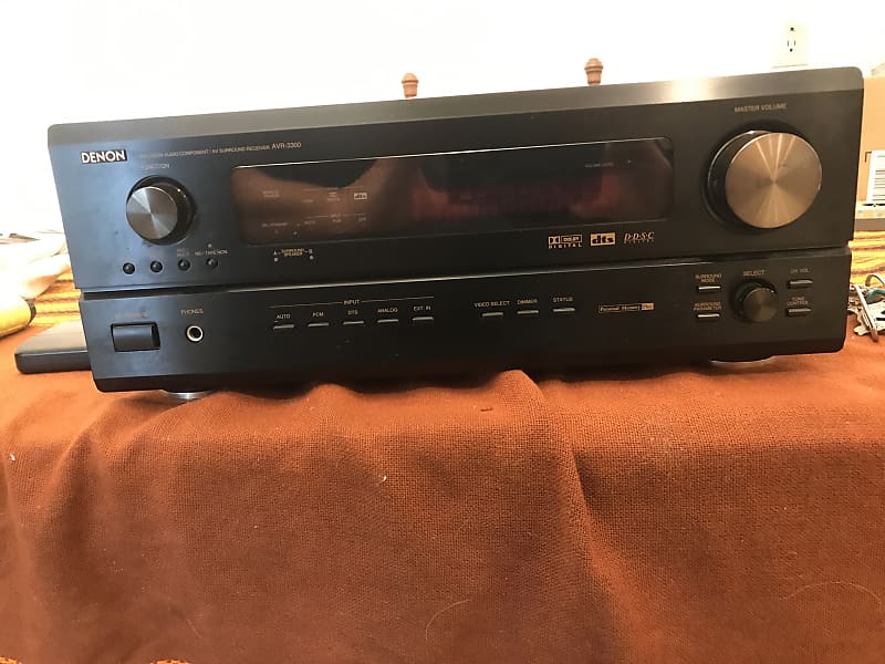DENON precision audio component AVR-3300 1996 Xlint.  			