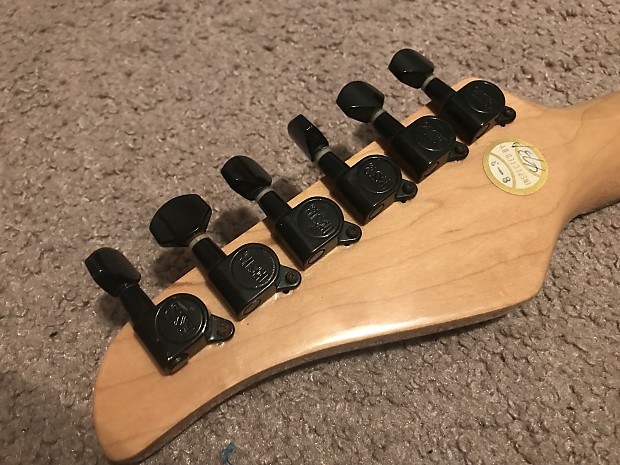Kramer Striker 200ST w/Floyd Rose 80's – Black – Action